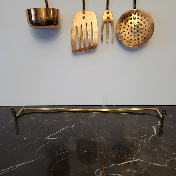 Vintage brass and Cooper hanging ustensile bundle - Picture 2 of 6